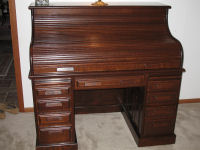 an other roll top desk